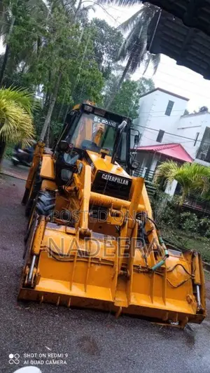 CAT 428 2000 Heavy-Duty (Used)