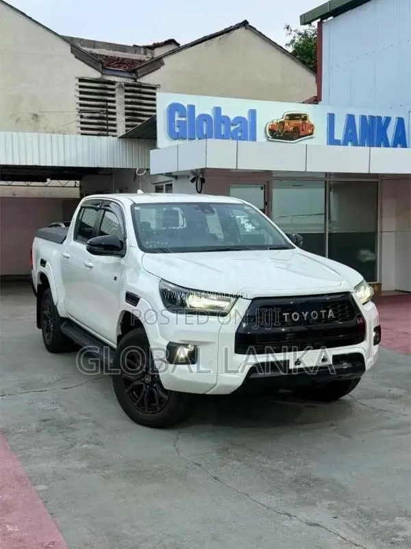 Toyota Hilux Z GR Sport 2023 Pickup Unregistered (Recondition)