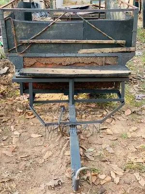 New-Holland Trailer 2012 Tractor (Used)