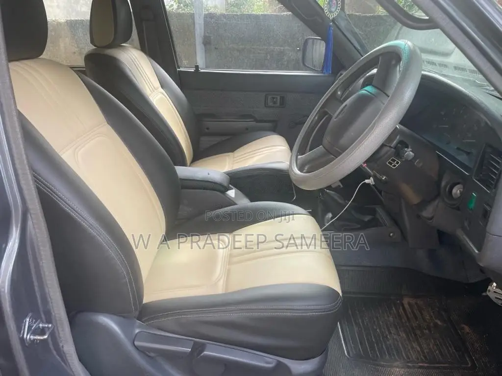 Toyota Hilux 107 SSR 1992 Pickup (Used)