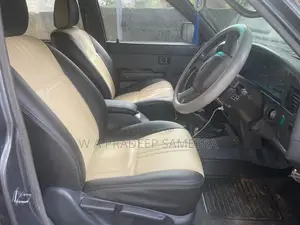 Toyota Hilux 107 SSR 1992 Pickup (Used)