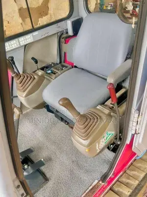 Hitachi Landy 2017 Heavy-Duty Unregistered (Recondition)