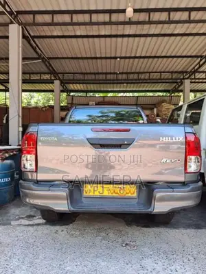 Toyota Hilux Revo 2016 Pickup (Used)