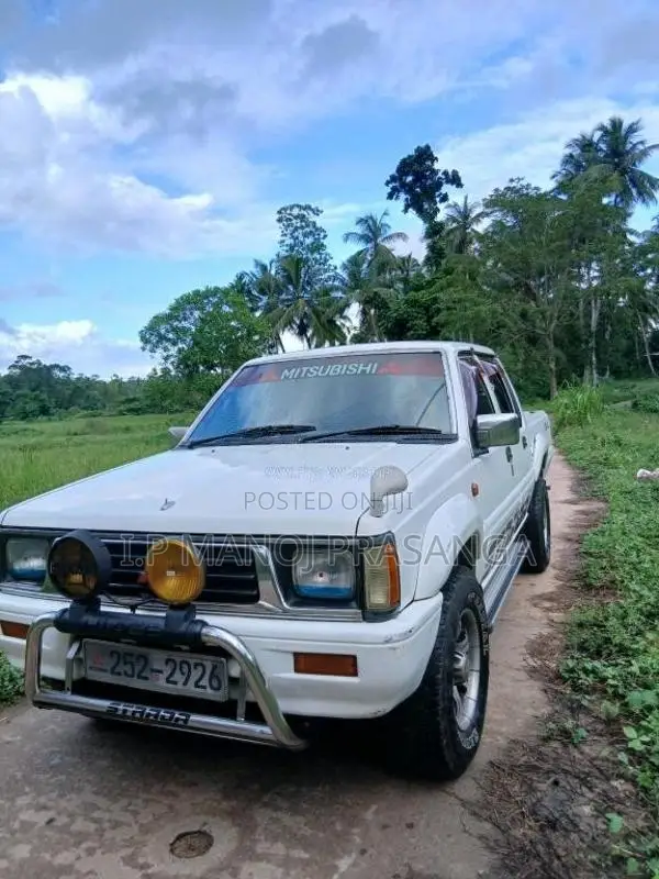 Mitsubishi Strada 1994 Pickup (Used)