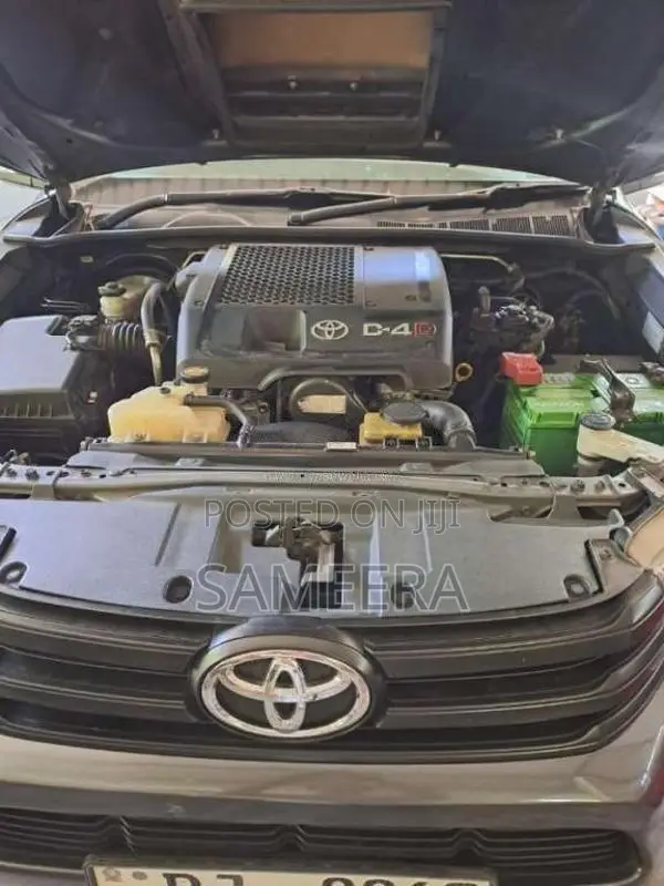 Toyota Hilux Revo 2016 Pickup (Used)