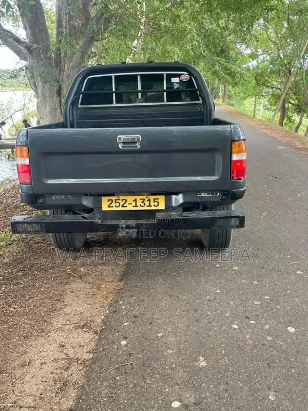 Toyota Hilux 107 SSR 1992 Pickup (Used)