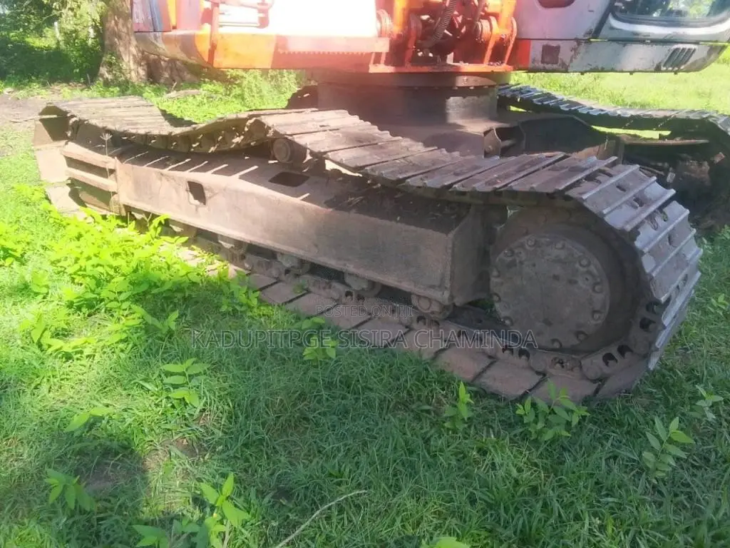 Hitachi Landy-100-2 2019 Heavy-Duty (Used)