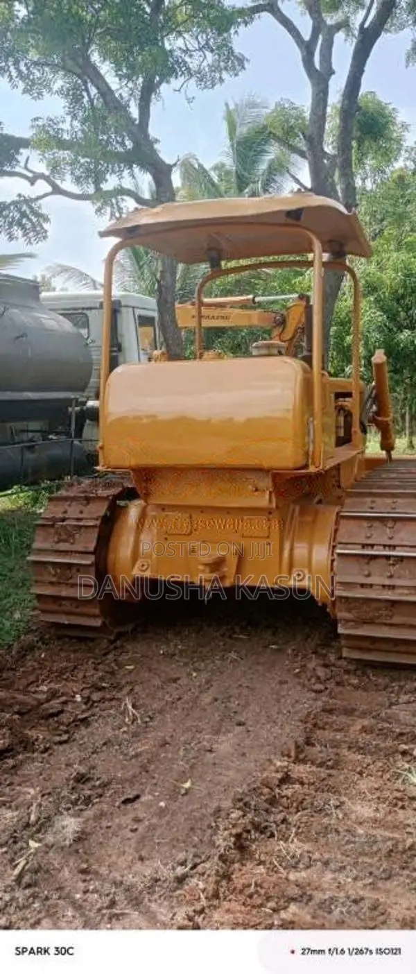 CAT D4D Bulldozer 1996 Heavy-Duty (Used)