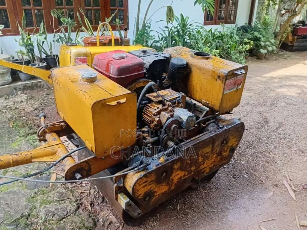 Sakai One Ton Roller 2006 Heavy-Duty (Used)