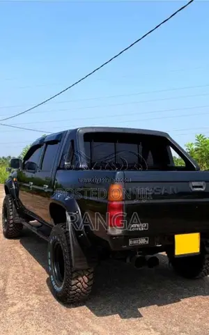 Nissan D21 2002 Pickup (Used)