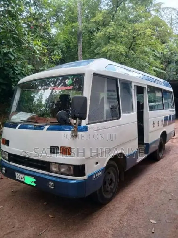 Isuzu Journey 1983 Bus (Used)
