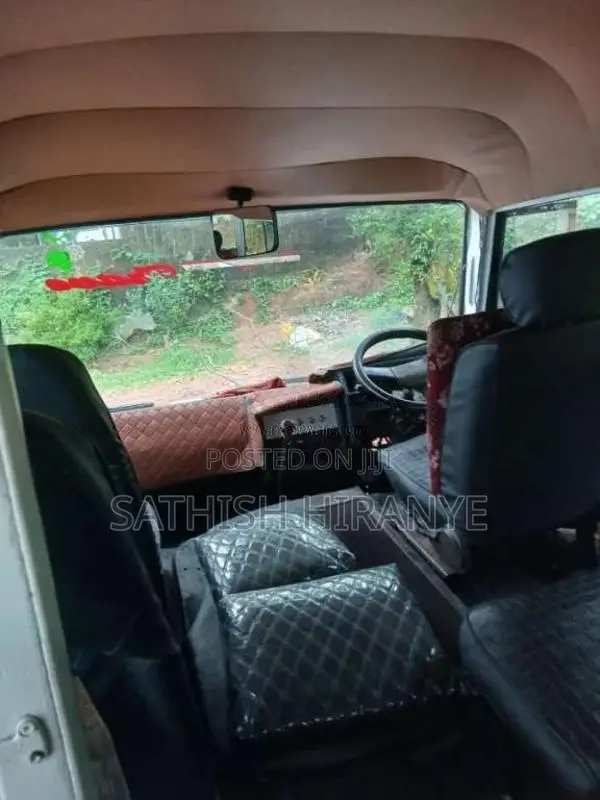 Isuzu Journey 1983 Bus (Used)