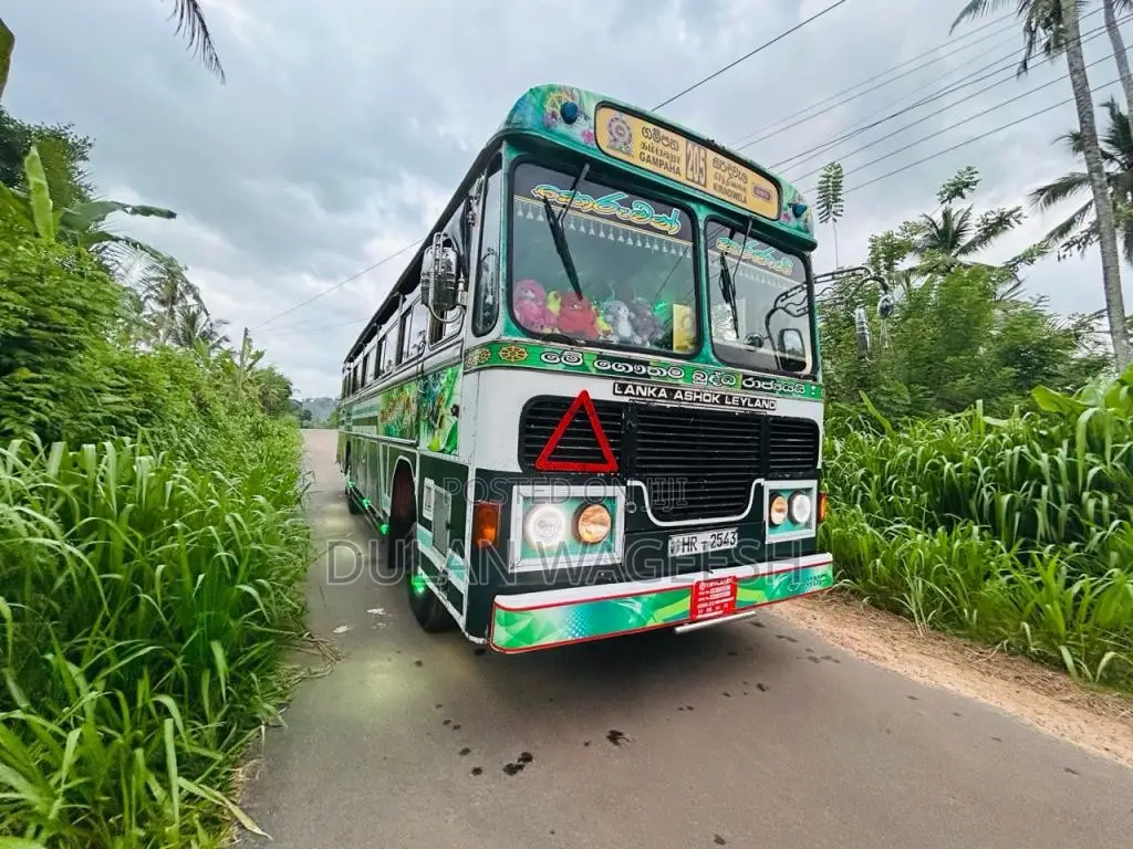 Ashok-Leyland Ruby 2004 Bus (Used)