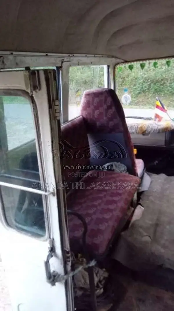 Isuzu Journey M 1983 Bus (Used)