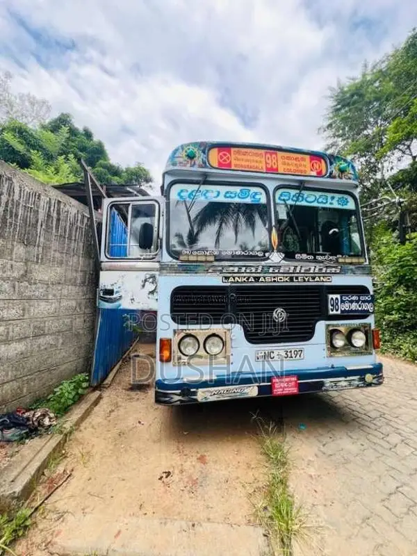 Ashok-Leyland Ruby 2015 Bus (Used)