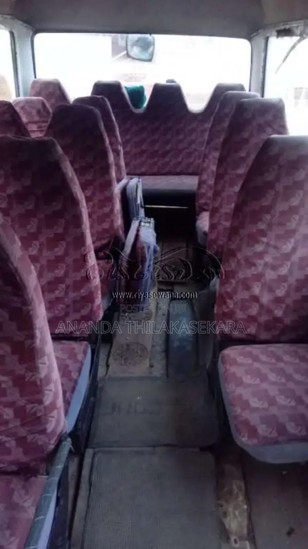 Isuzu Journey M 1983 Bus (Used)