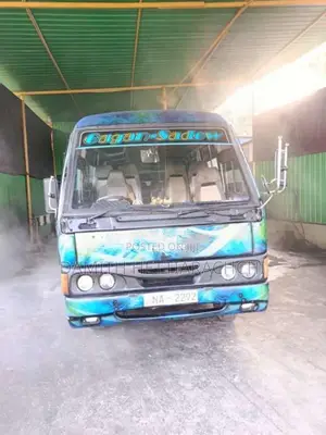Eicher Starline 2006 Bus (Used)