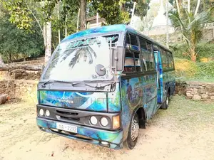 Eicher Starline 2006 Bus (Used)