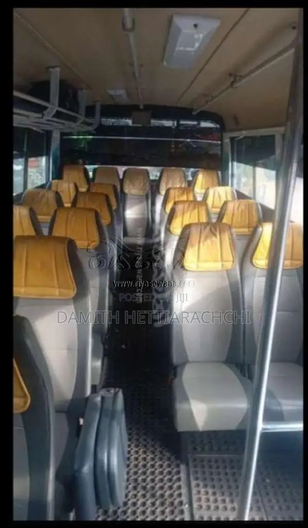 Eicher Starline 2006 Bus (Used)