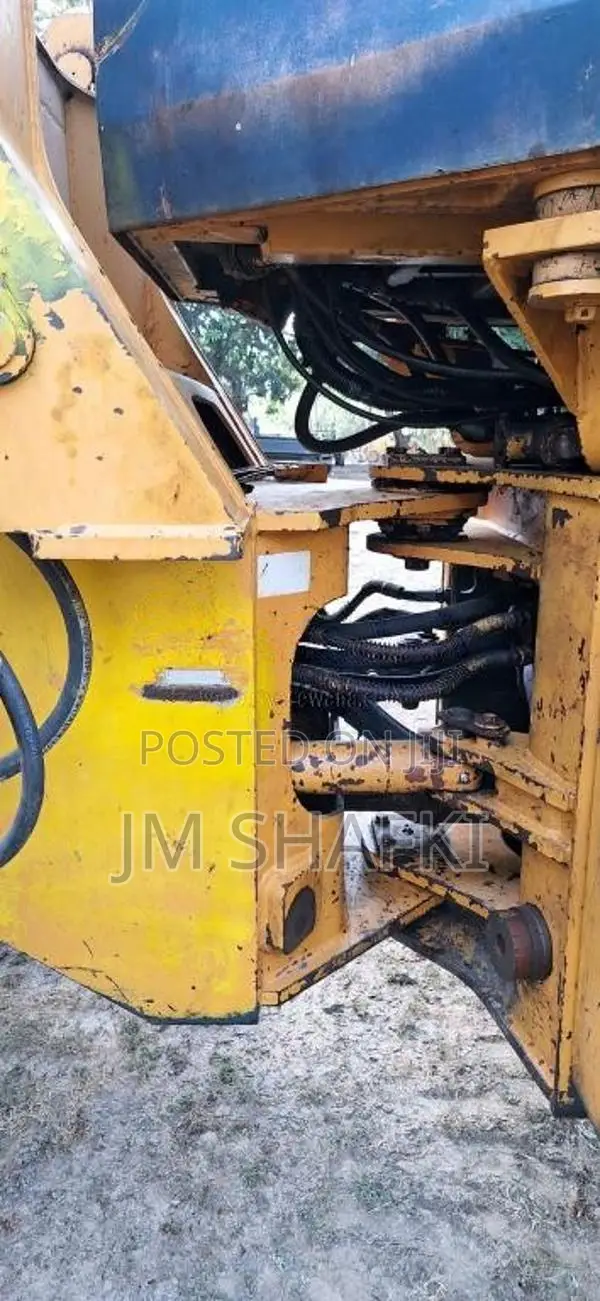 Kobelco Lk300-2 2012 Heavy-Duty (Used)