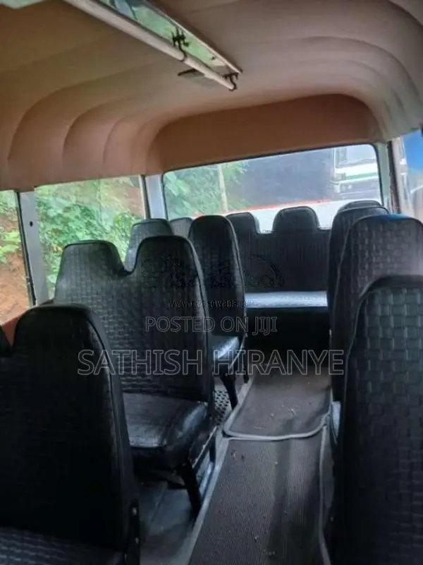 Isuzu Journey 1982 Bus (Used)