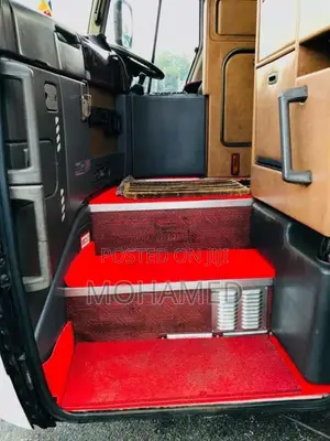 Mitsubishi Fuso 1996 Bus (Used)