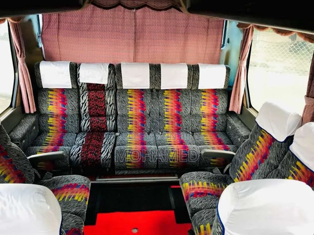 Mitsubishi Fuso 1996 Bus (Used)