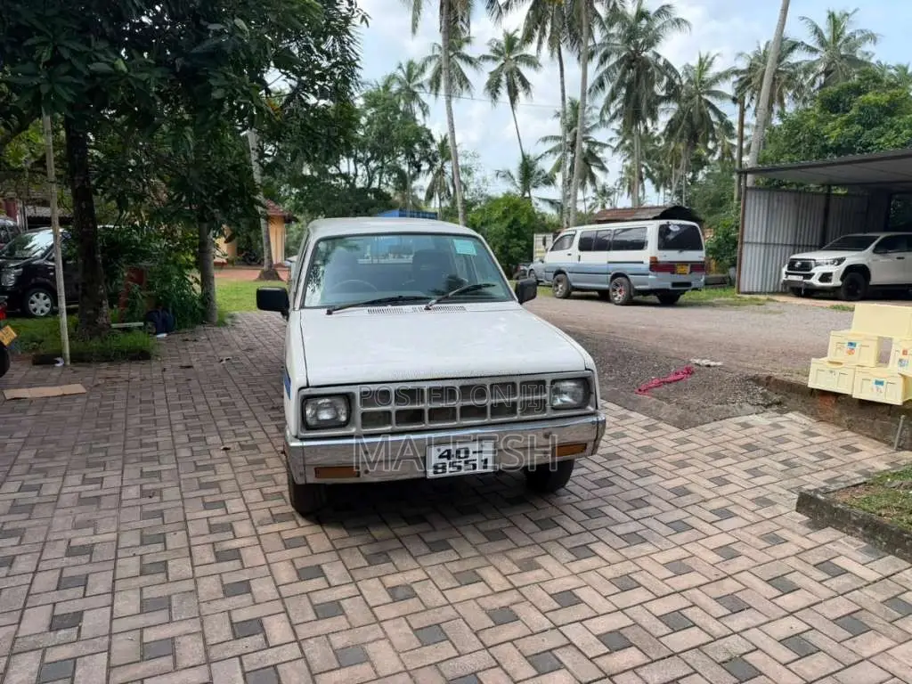 Isuzu L350 1986 Pickup (Used)