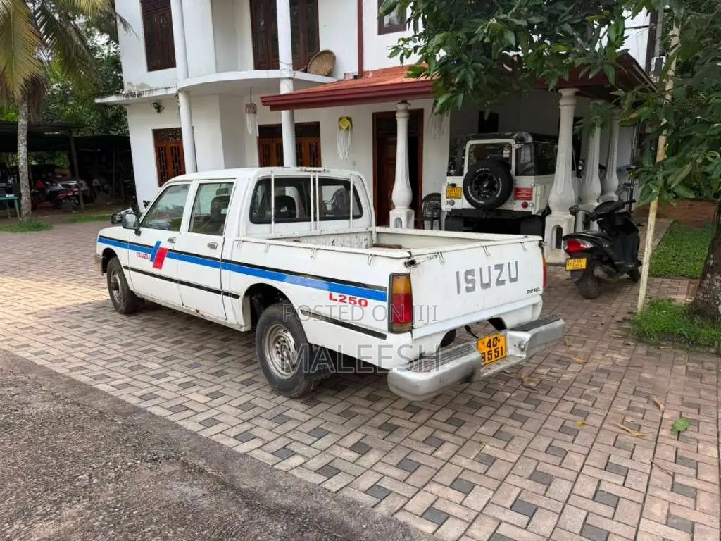 Isuzu L350 1986 Pickup (Used)