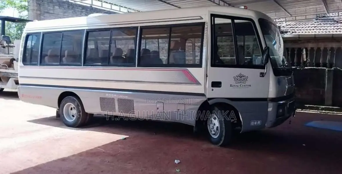Mitsubishi Baby Rosa 1987 Bus (Used)
