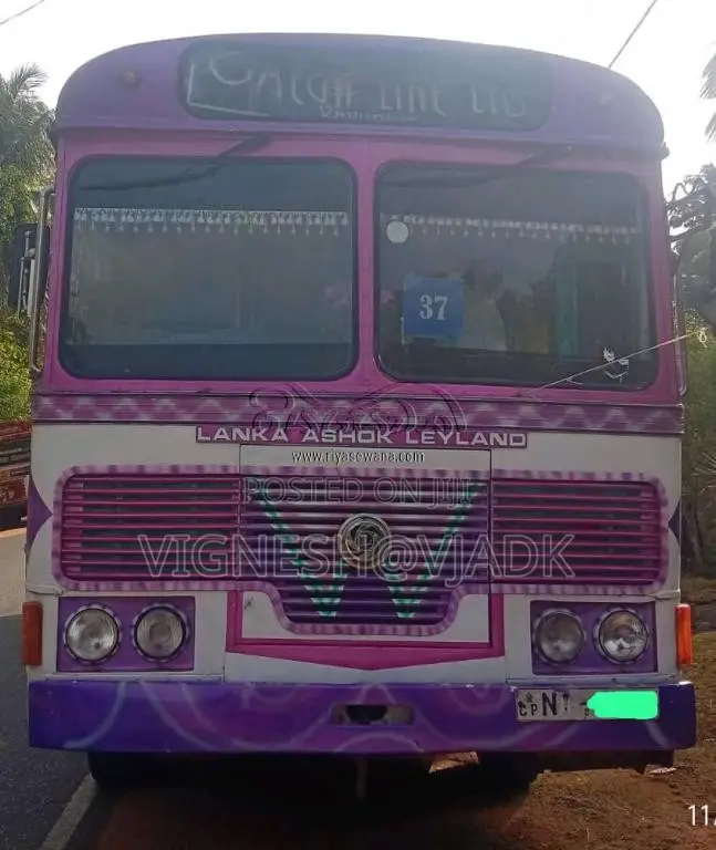 Ashok-Leyland Viking 2005 Bus (Used)