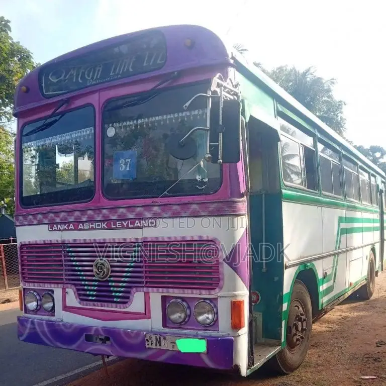 Ashok-Leyland Viking 2005 Bus (Used)