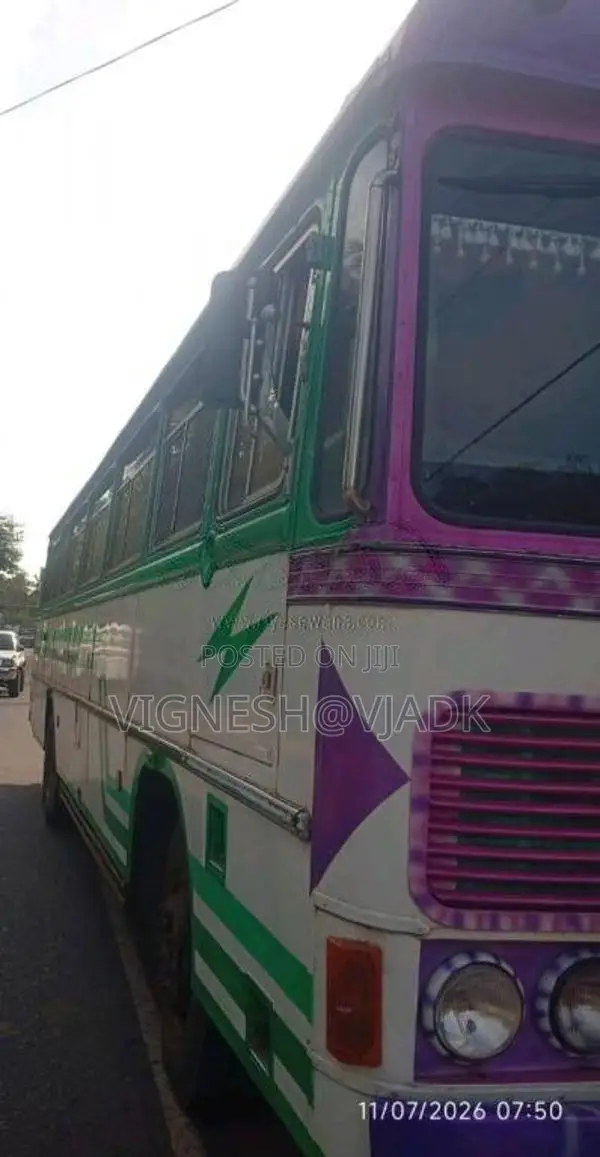Ashok-Leyland Viking 2005 Bus (Used)