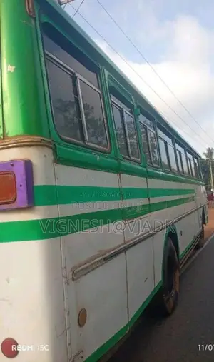 Ashok-Leyland Viking 2005 Bus (Used)