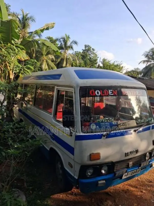 Isuzu Journey 1980 Bus (Used)