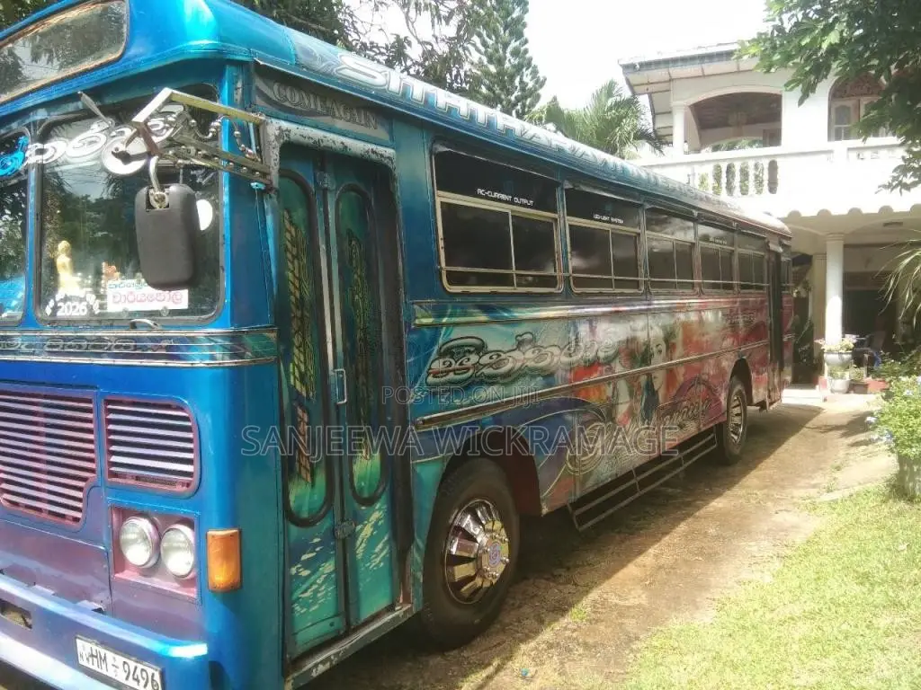 Ashok-Leyland Viking 2003 Bus (Used)