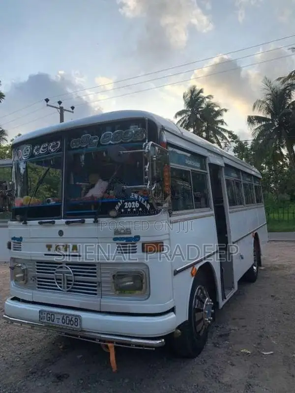 Tata 909 2002 Bus (Used)