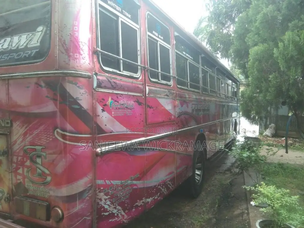 Ashok-Leyland Viking 2003 Bus (Used)