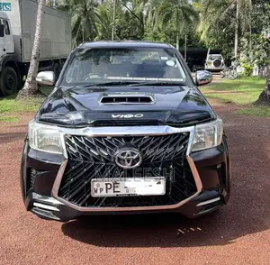 Toyota Hilux 2012 Pickup (Used)