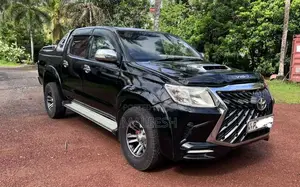 Toyota Hilux 2012 Pickup (Used)