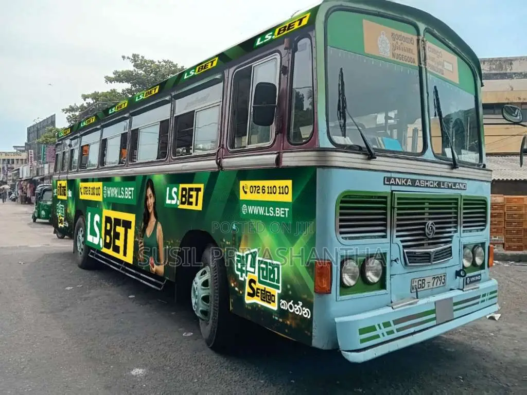 Ashok-Leyland Leyland 2000 Bus (Used)