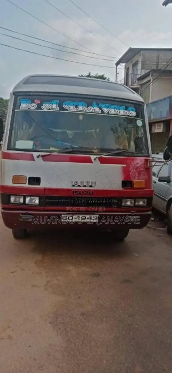 Isuzu Journey 1980 Bus (Used)