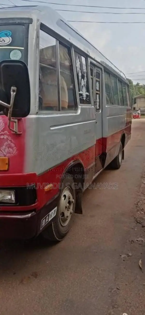 Isuzu Journey 1980 Bus (Used)