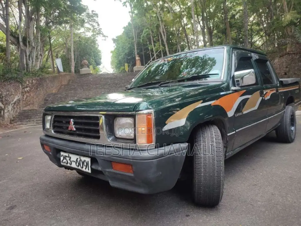 Mitsubishi L200 1999 Pickup (Used)