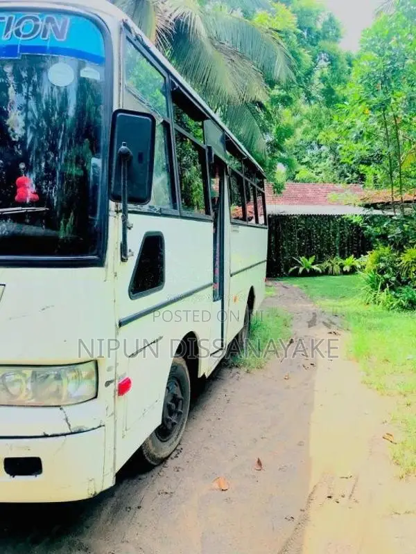 Ashok-Leyland Stag 2012 Bus (Used)