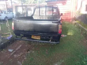 Datsun Nissan 1982 Pickup (Used)