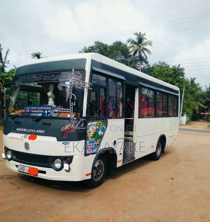 Ashok-Leyland MITR 2018 Bus (Used)