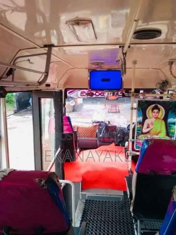Ashok-Leyland MITR 2018 Bus (Used)