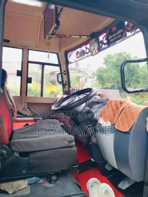 Ashok-Leyland MITR 2018 Bus (Used)