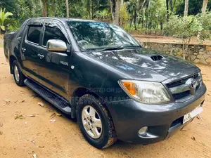 Toyota Hilux Vigo 2007 Pickup (Used)